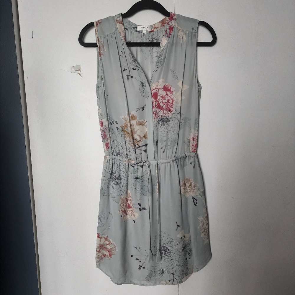 Aritzia 100% Silk Floral Dress Small Light Bluw Soft Lightweight Spring Feminine